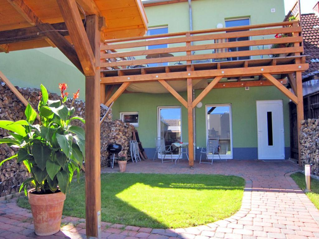 Ferienwohnung Gartenstrasse Малхов Екстериор снимка
